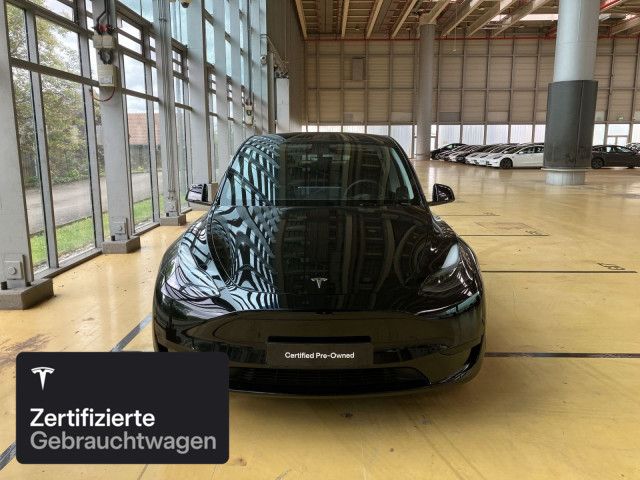 Tesla Model Y Rear-Wheel Drive foto 3