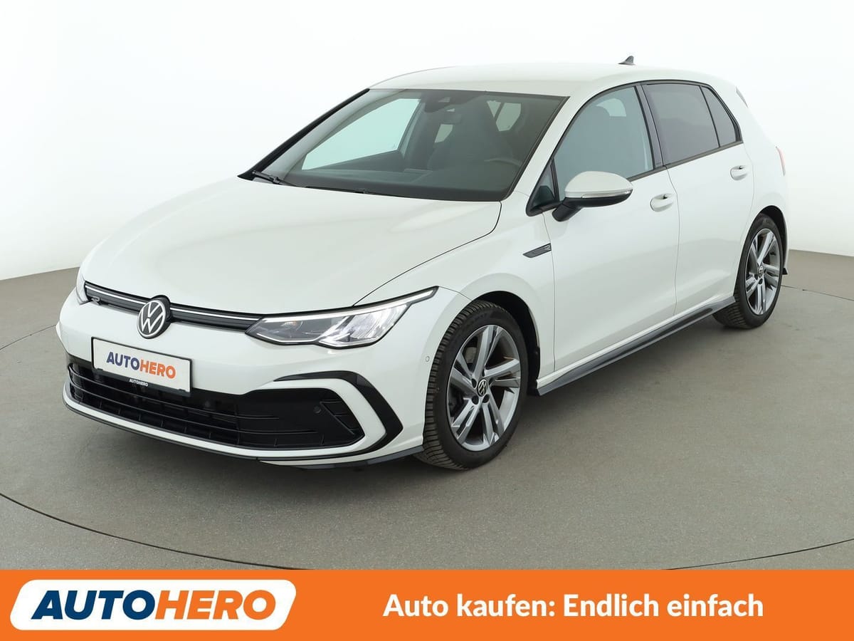 Volkswagen Golf VIII 1.5 eTSI ACT R-Line Aut. NAVI LED ACC