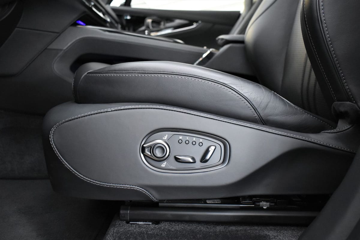Aston Martin DBX707 4.0 V8+Totwinkel+1.Hand+360°+Nur.34.300km foto 17