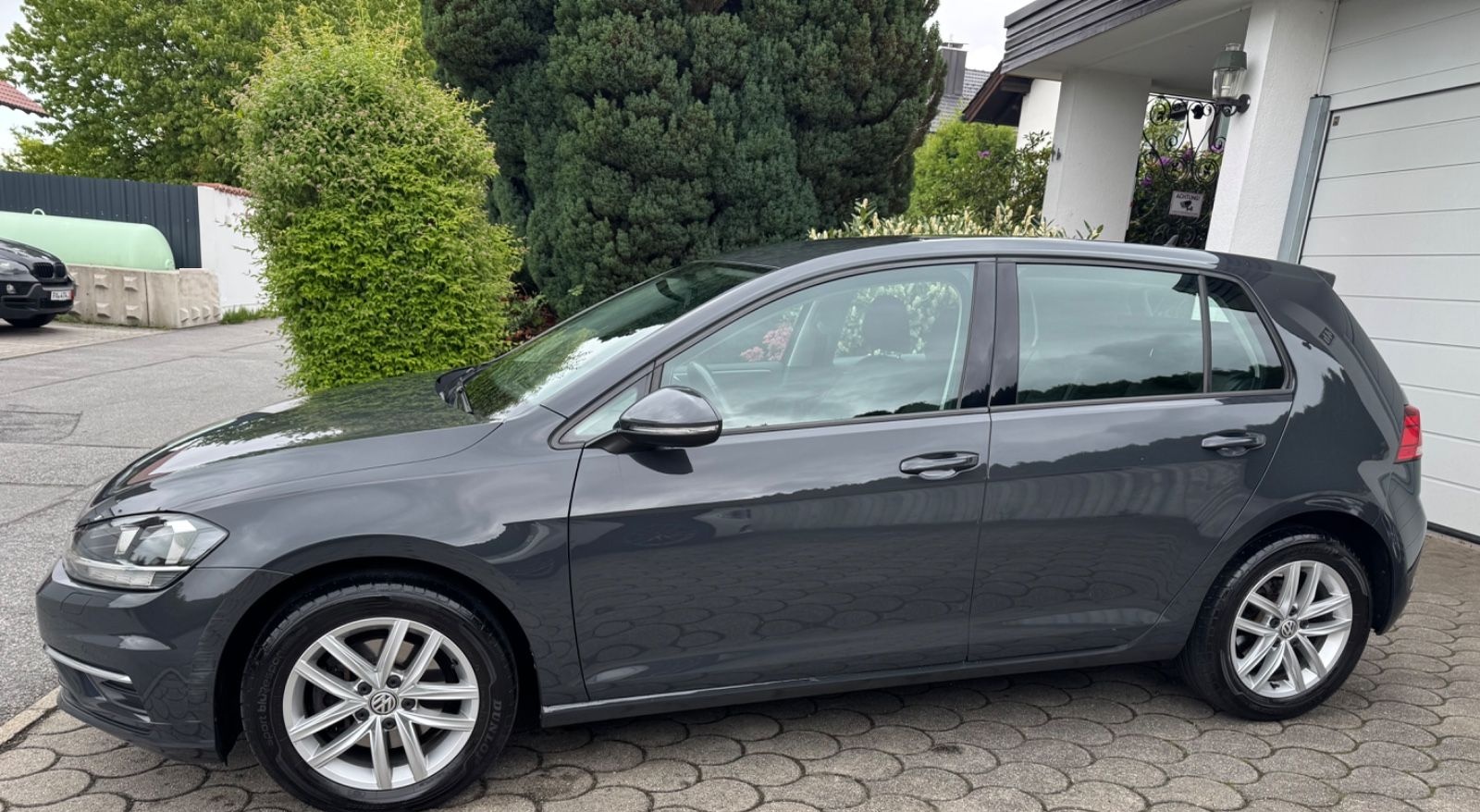 Volkswagen Golf VII Lim. 1.6 TDI *ACC*SHZ*NAVI*Massage foto 2