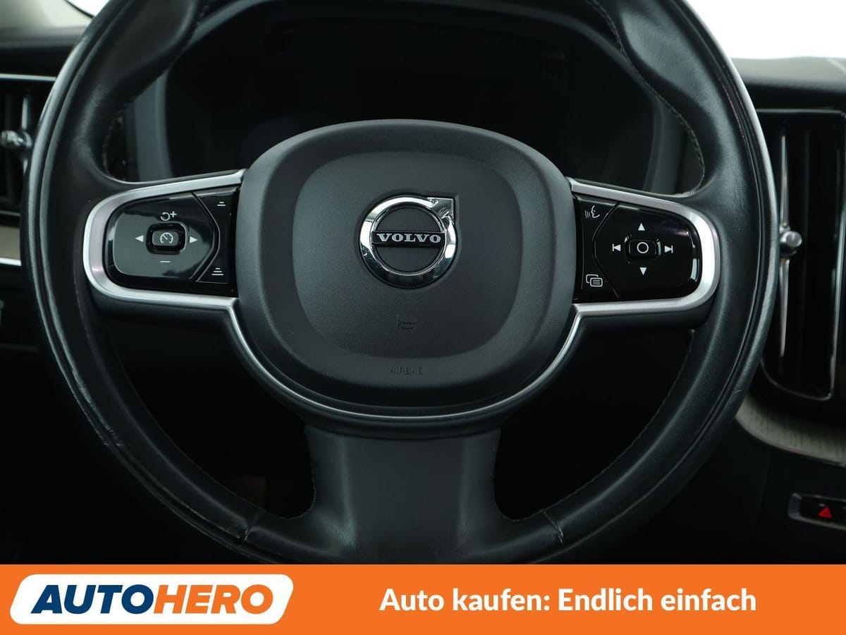 Volvo XC60 2.0 B5 Diesel Inscription AWD Aut. NAVI LED foto 19