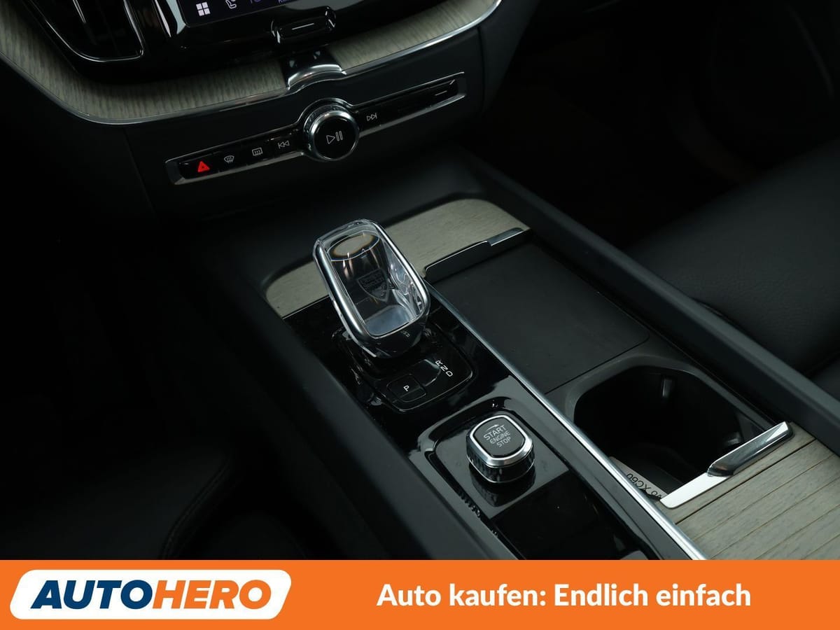 Volvo XC60 2.0 B5 Diesel Inscription AWD Aut. NAVI LED foto 25