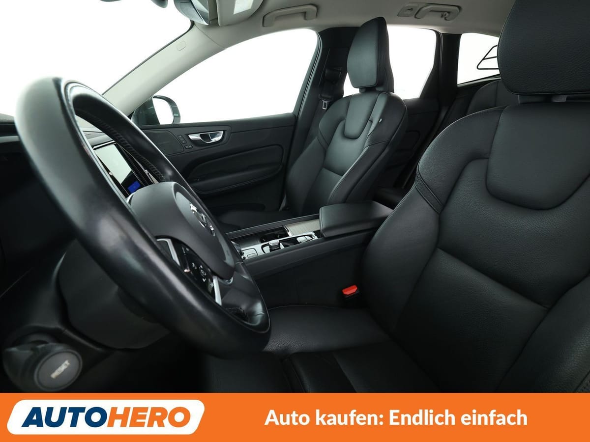 Volvo XC60 2.0 B5 Diesel Inscription AWD Aut. NAVI LED foto 10