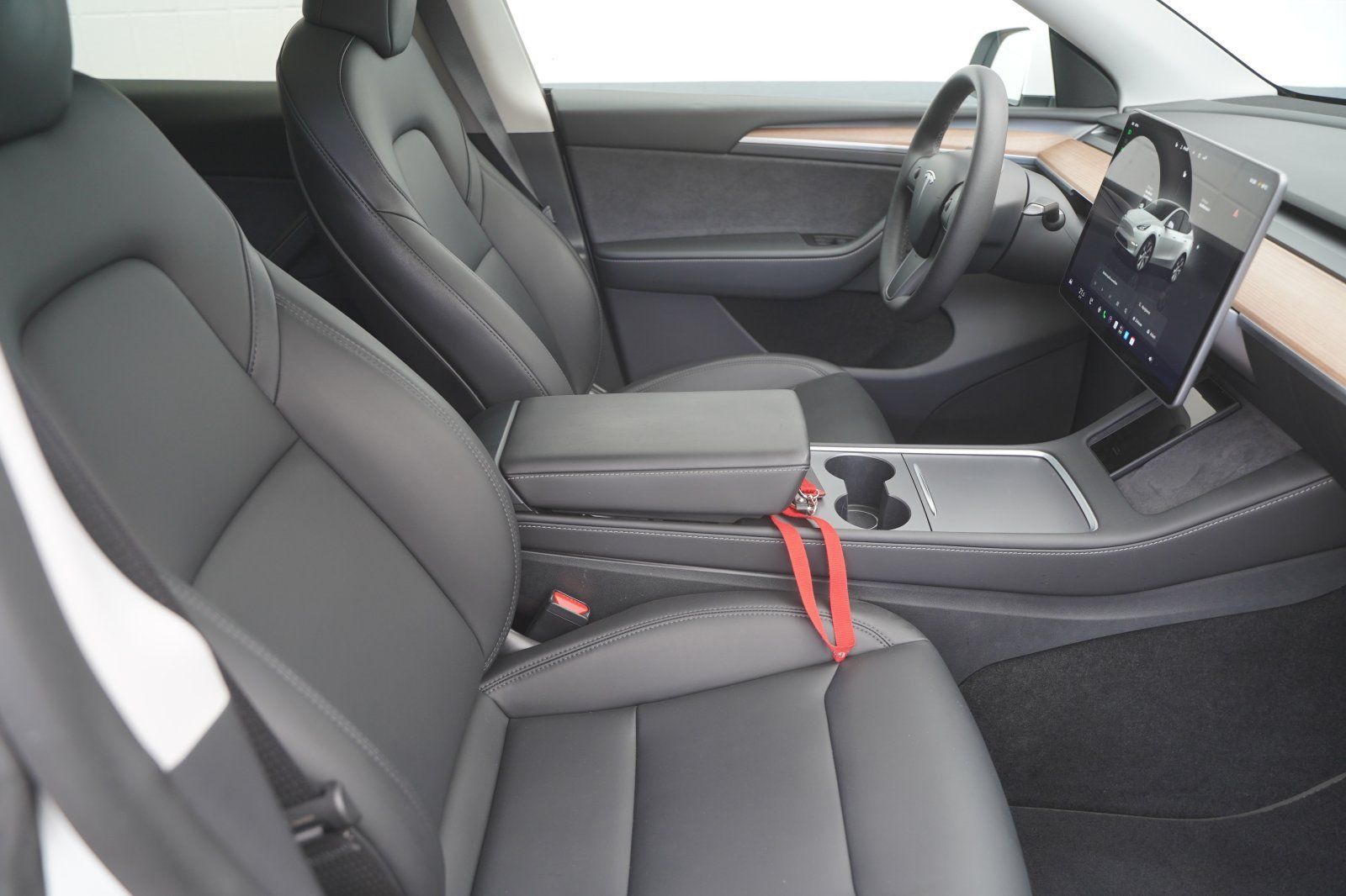 Tesla Model Y Long Range AWD *AHK*Mwst. ausweisbar* foto 14