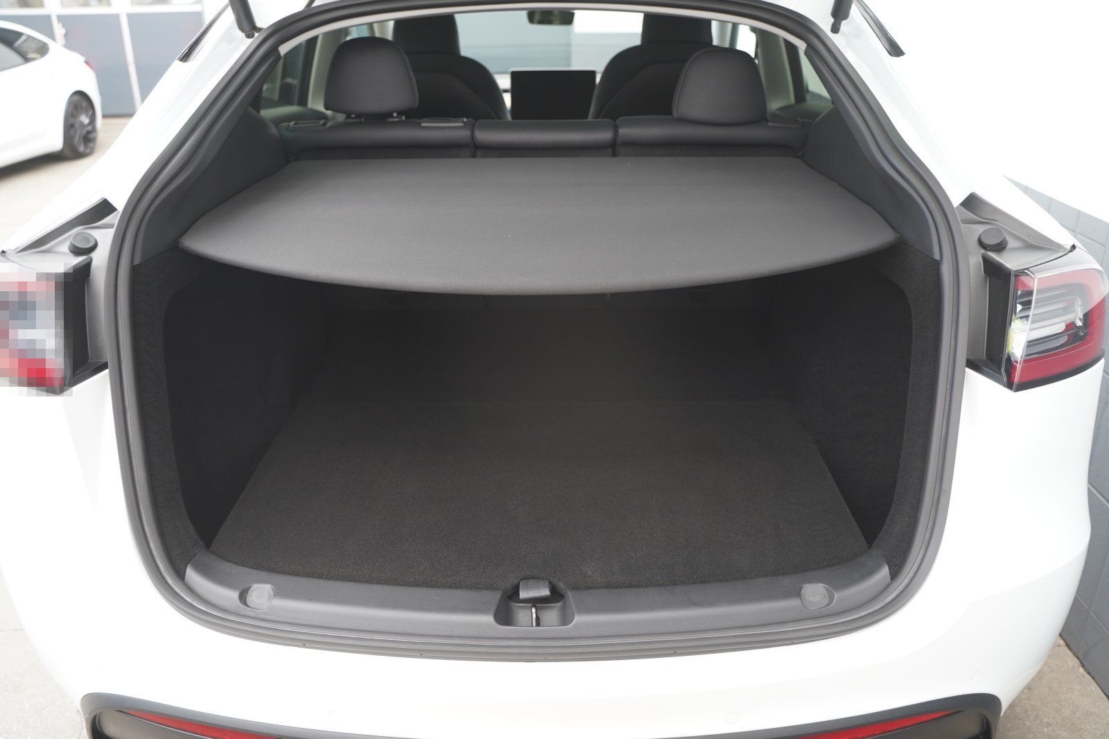 Tesla Model Y Long Range AWD *AHK*Mwst. ausweisbar* foto 7