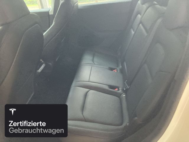 Tesla Model Y Long Range AWD foto 12