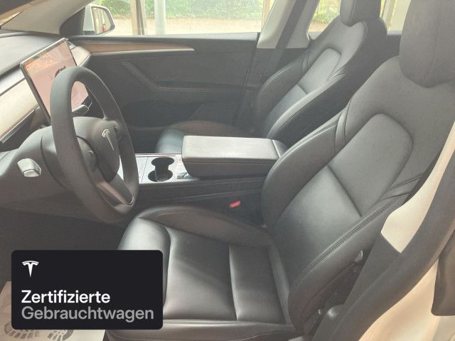 Tesla Model Y Long Range AWD foto 10