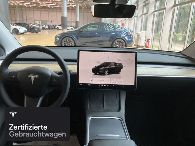 Tesla Model Y Rear-Wheel Drive foto 14