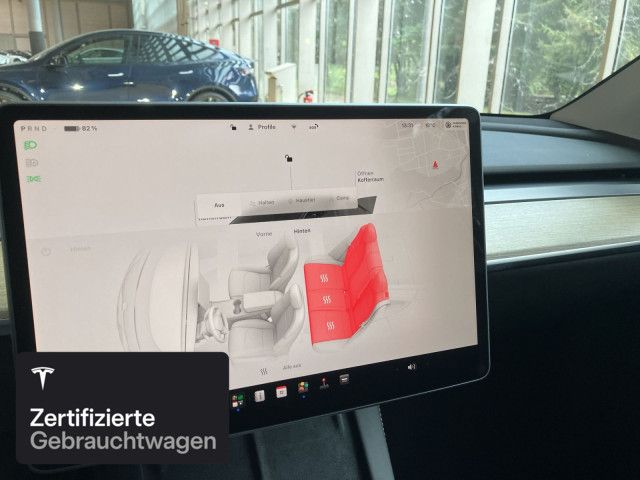 Tesla Model Y Rear-Wheel Drive foto 16