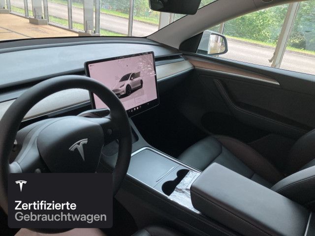 Tesla Model Y Rear-Wheel Drive foto 11