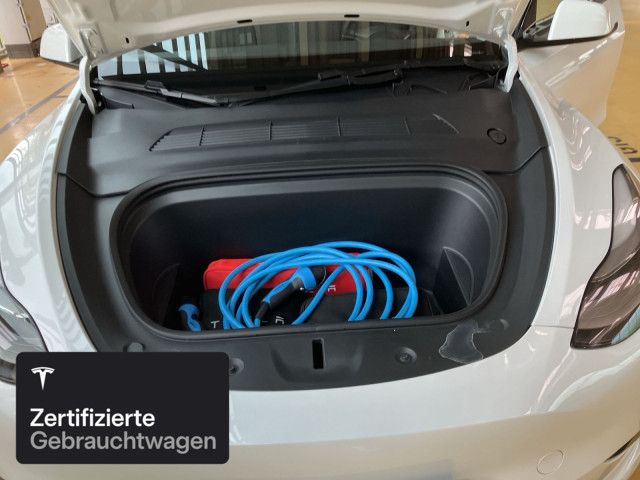 Tesla Model Y Rear-Wheel Drive foto 8