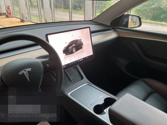 Tesla Model Y Long Range AWD foto 11