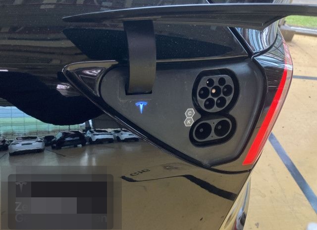 Tesla Model Y Long Range AWD foto 19