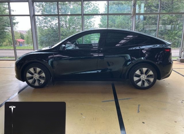 Tesla Model Y Long Range AWD foto 4
