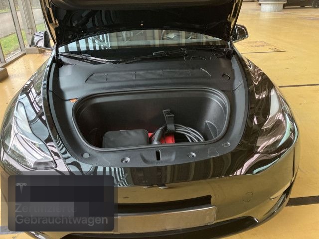 Tesla Model Y Long Range AWD foto 8