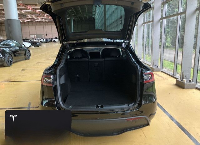Tesla Model Y Long Range AWD foto 9