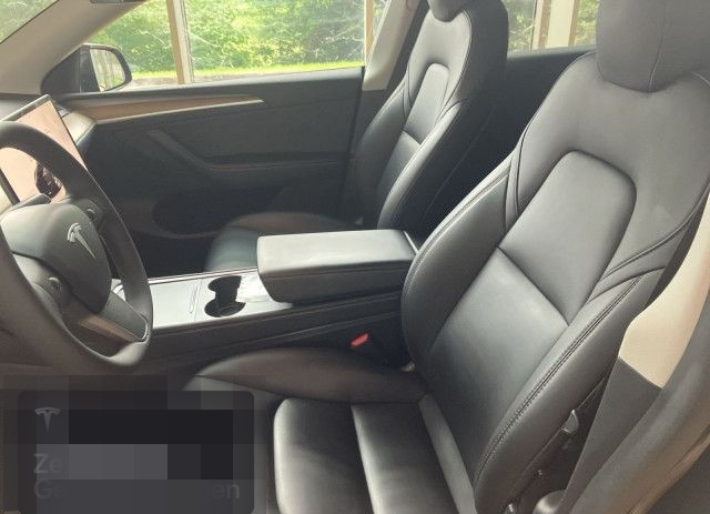 Tesla Model Y Long Range AWD foto 10