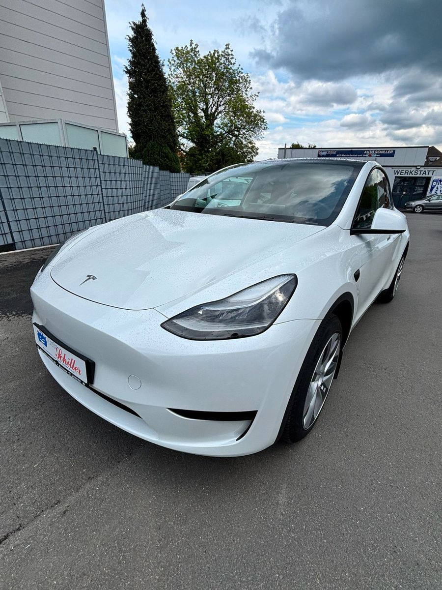 Tesla Model Y Basis RWD # 1 Hand # erst 43 tkm foto 1