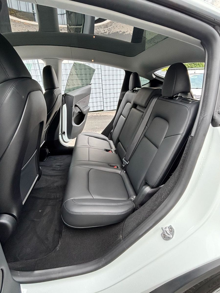 Tesla Model Y Basis RWD # 1 Hand # erst 43 tkm foto 13