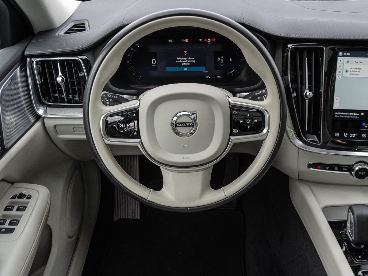Volvo V60 Cross Country B4 D AWD Ultimate Bright B&W foto 12