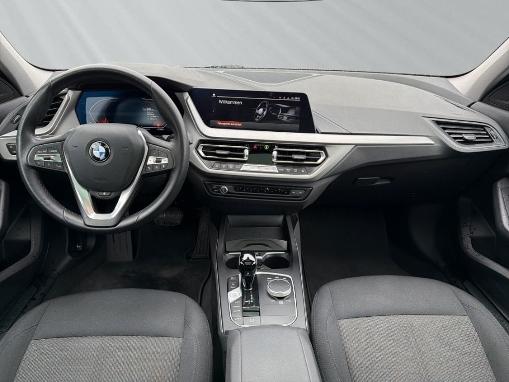 BMW 120 d xDrive HiFi Panorama LC Prof Komfortzugang foto 10