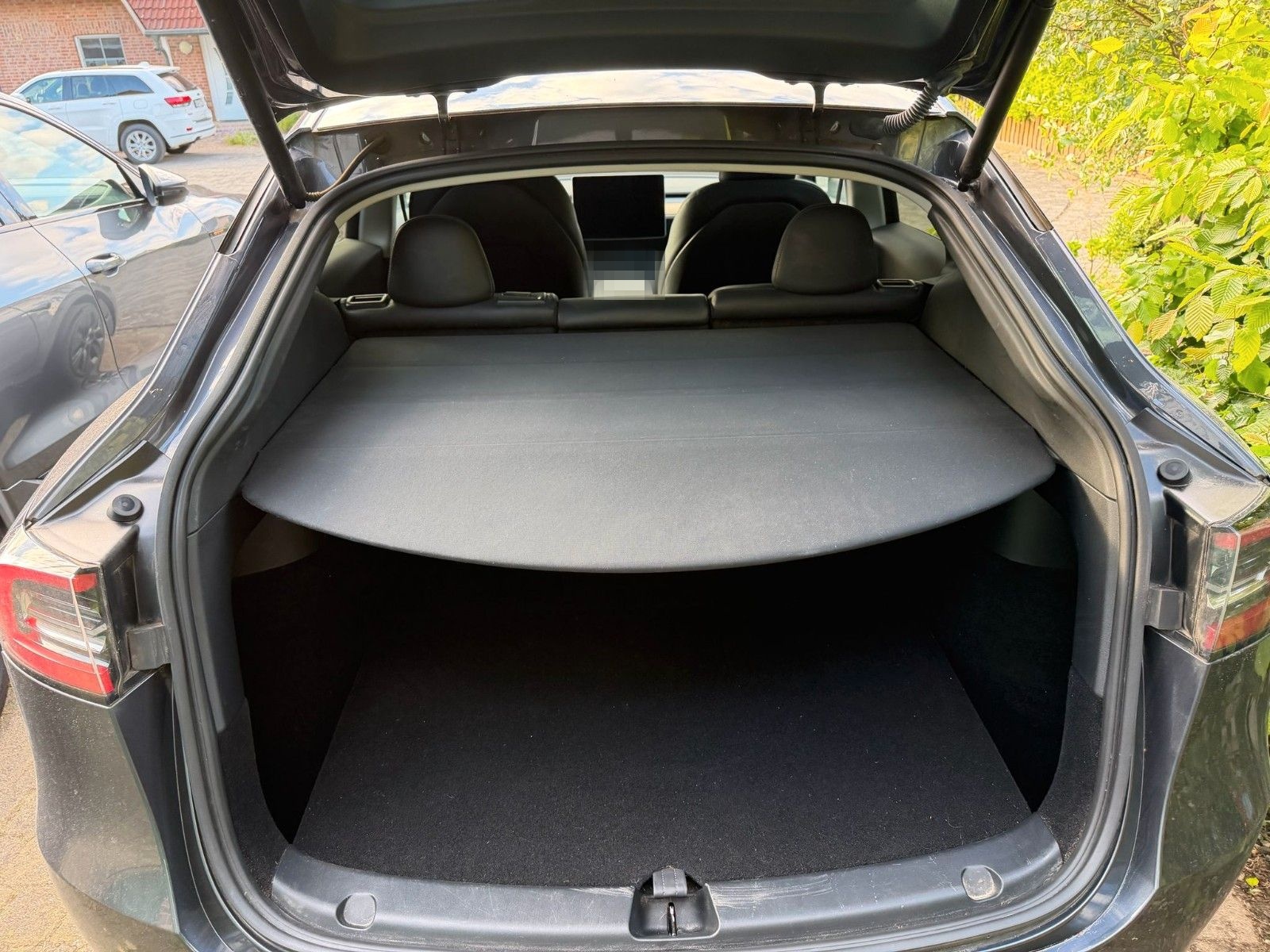 Tesla Model Y Long Range AWD Dual Motor foto 11