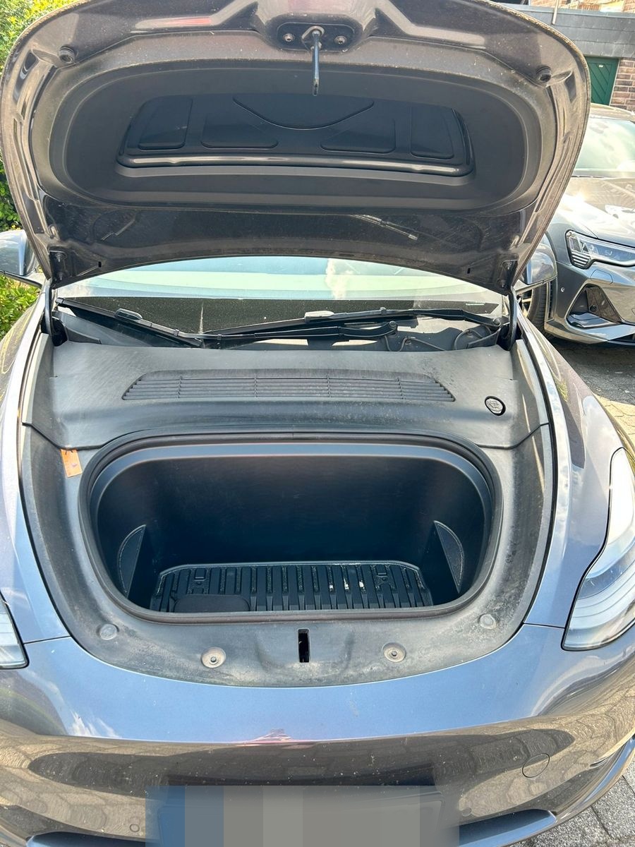 Tesla Model Y Long Range AWD Dual Motor foto 12