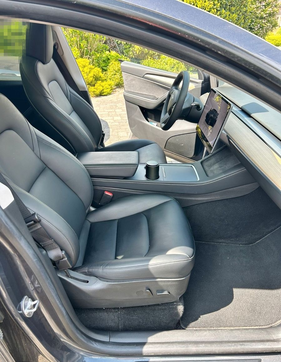 Tesla Model Y Long Range AWD Dual Motor foto 5