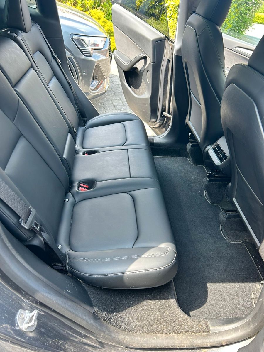 Tesla Model Y Long Range AWD Dual Motor foto 8