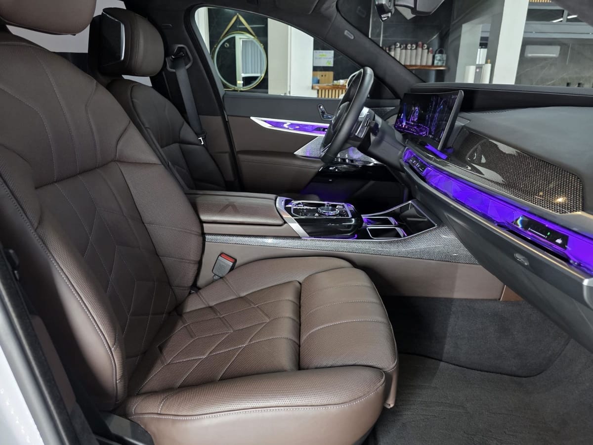 BMW 740 d xDrive M Sport*PRO*CINEMA*EXECUTIVE-LOUNGE foto 16