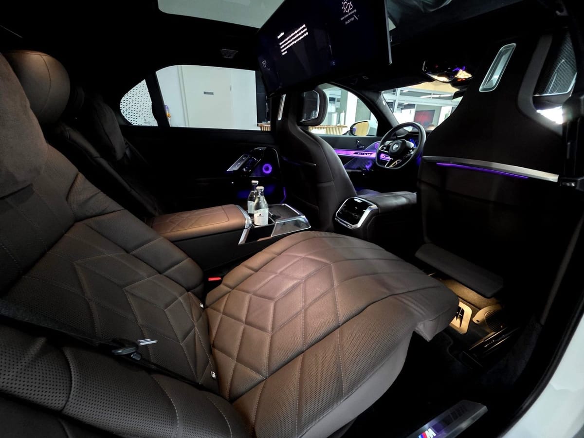 BMW 740 d xDrive M Sport*PRO*CINEMA*EXECUTIVE-LOUNGE foto 17