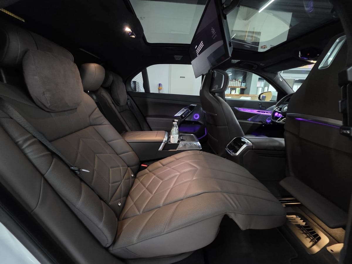 BMW 740 d xDrive M Sport*PRO*CINEMA*EXECUTIVE-LOUNGE foto 19