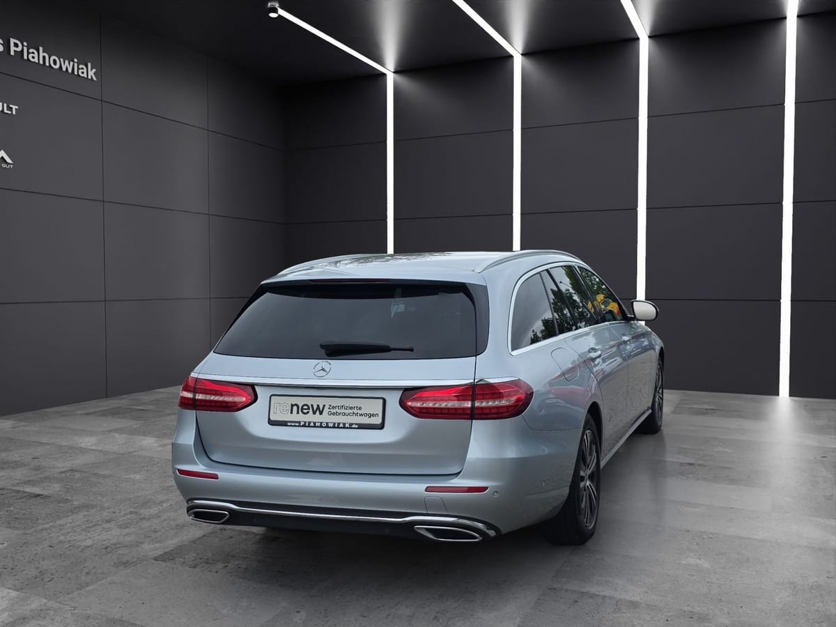 Mercedes-Benz E 300 d Avantgarde 4Matic T-Modell Navi Rückfahr foto 3