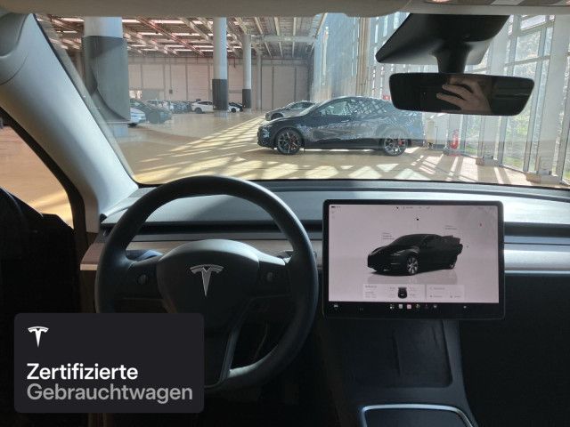 Tesla Model Y Long Range AWD foto 14