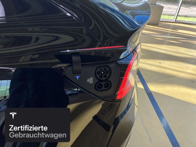 Tesla Model Y Long Range AWD foto 19