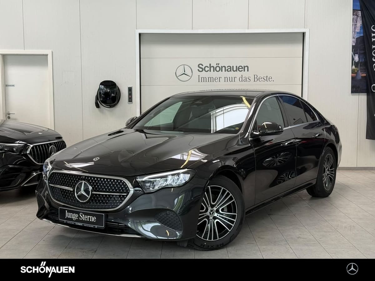 Mercedes-Benz E220 d AVANTGARDE DISTR LED KEYLESS TOTW CARPLAY