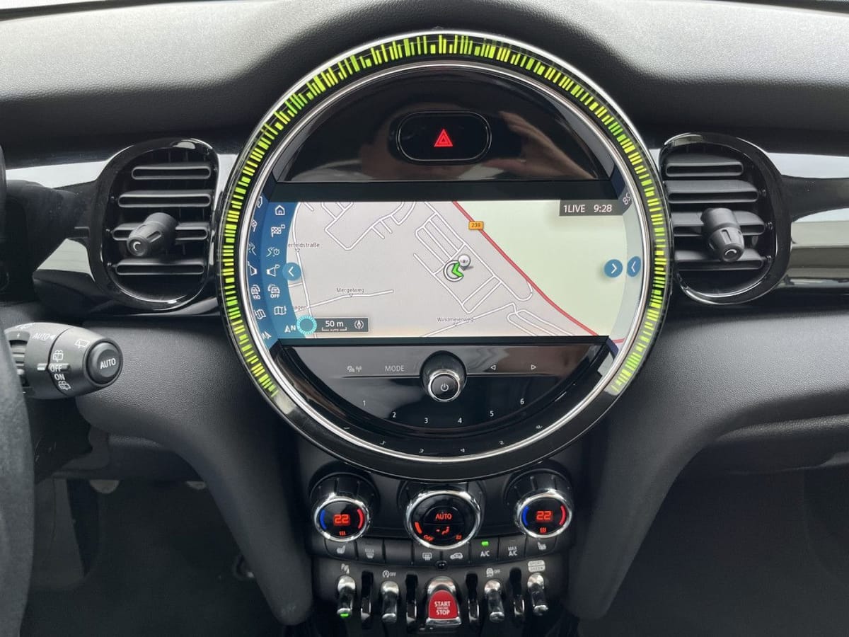MINI 3-Tür Classic Trim Navi DAB SHZ Lenkradhz foto 9