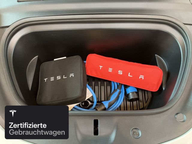 Tesla Model Y Long Range AWD foto 8