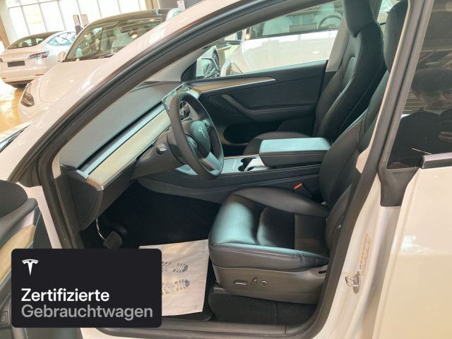 Tesla Model Y Long Range AWD foto 10