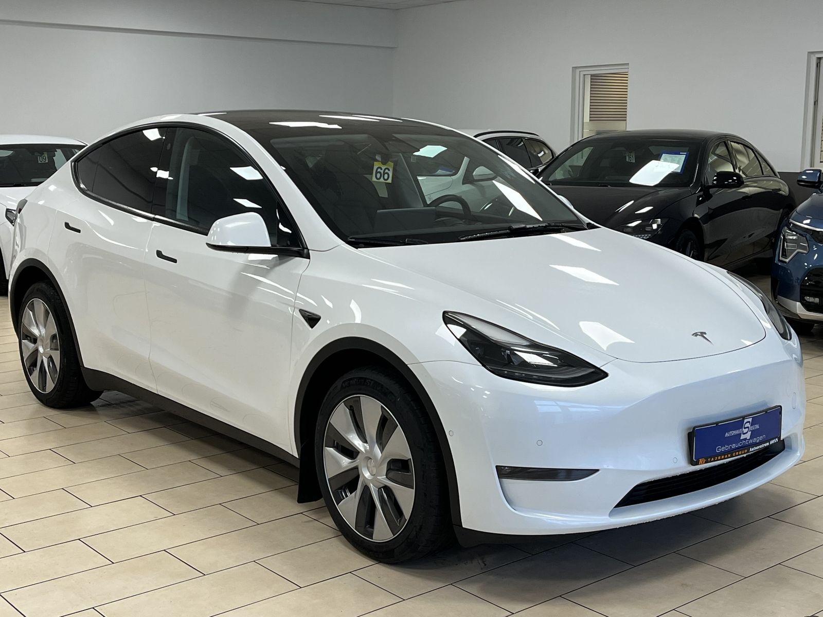 Tesla Model Y Maximale Reichweite Dual AWD ACC Pano  foto 3