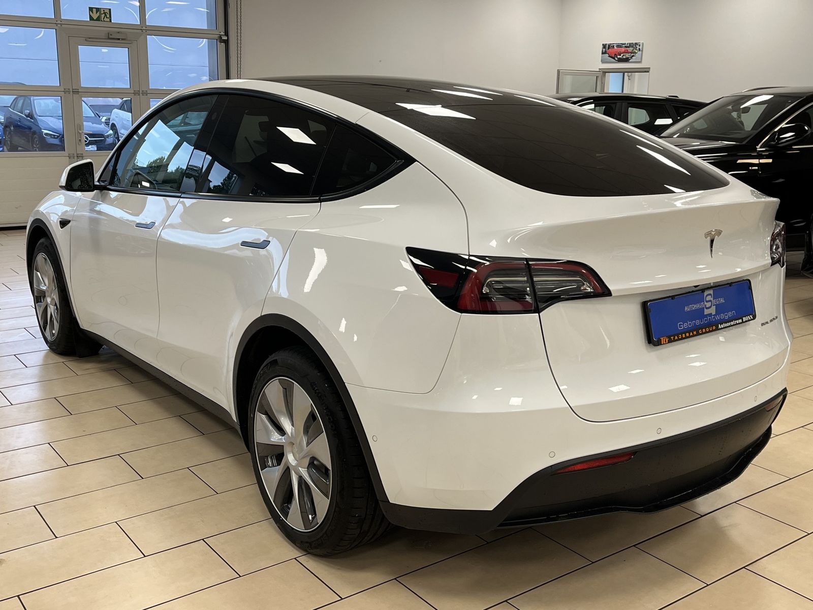 Tesla Model Y Maximale Reichweite Dual AWD ACC Pano  foto 8