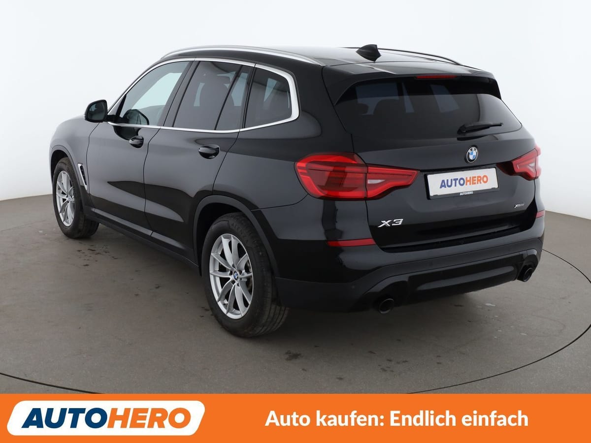 BMW X3 xDrive 20i Advantage Aut. LED TEMPO PDC foto 4