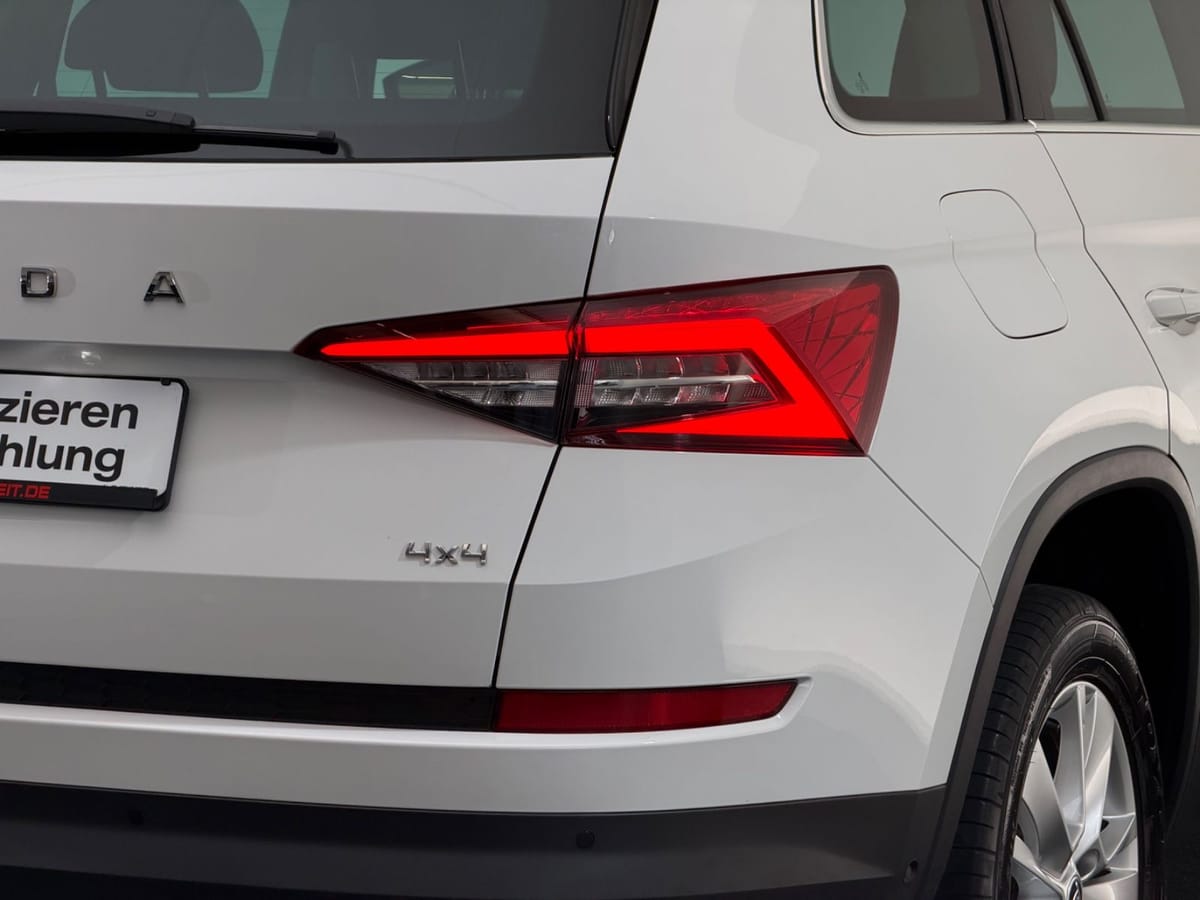 Skoda Kodiaq 2.0 TSI 4x4*STYLE*LED-ACC-MEMO-KESSY-LHZ foto 13