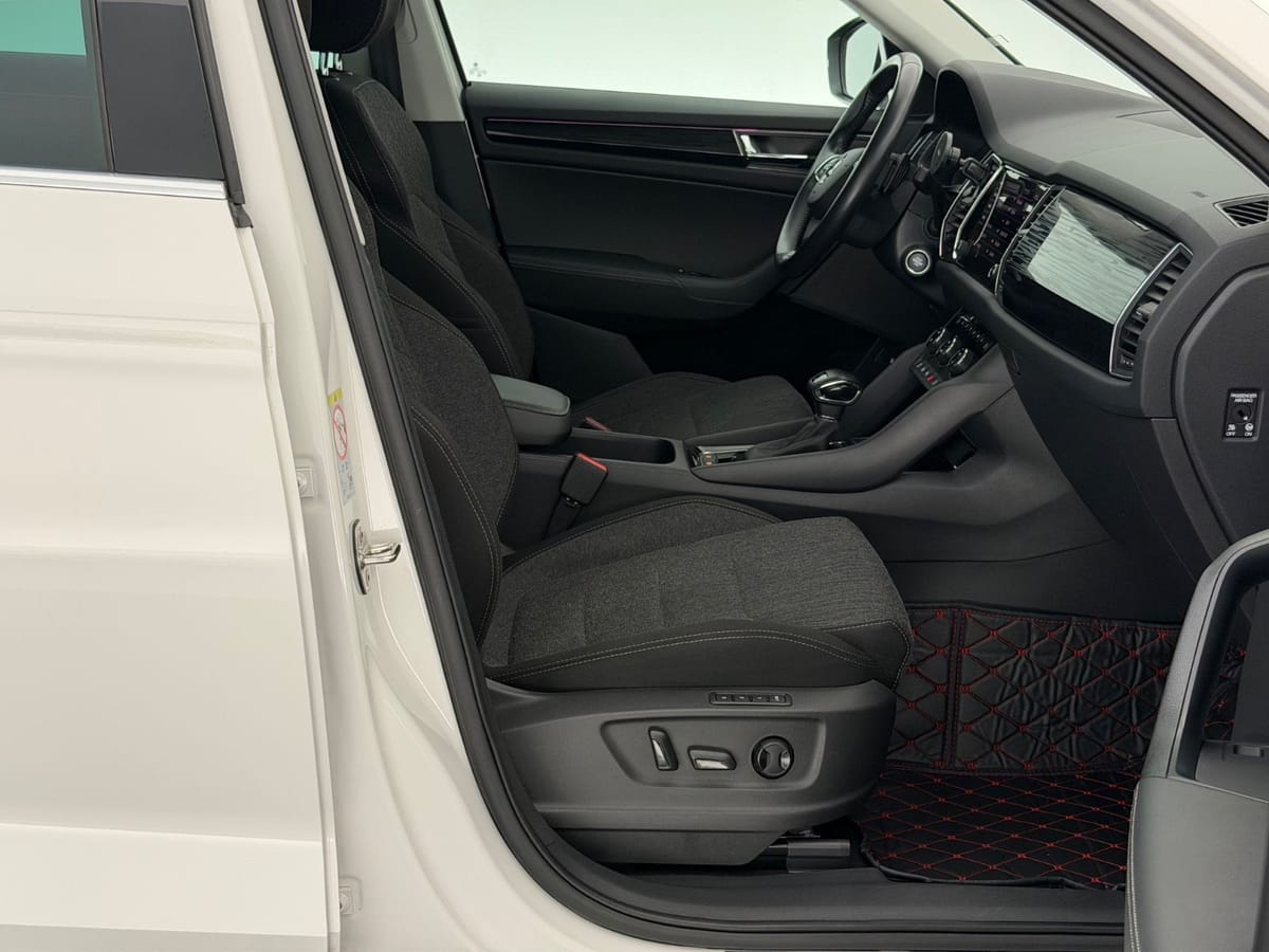 Skoda Kodiaq 2.0 TSI 4x4*STYLE*LED-ACC-MEMO-KESSY-LHZ foto 21