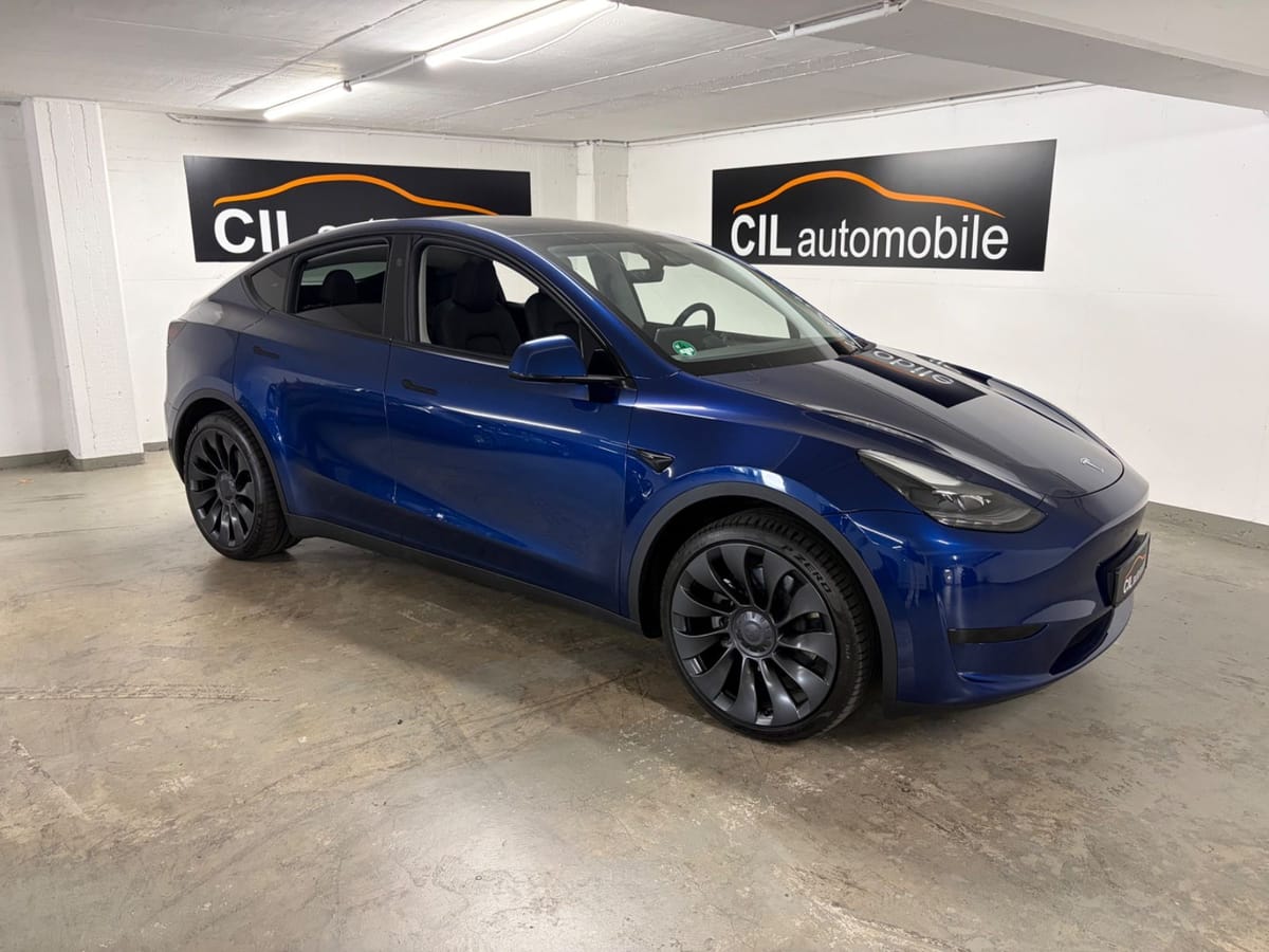 Tesla Model Y Basis RWD foto 2