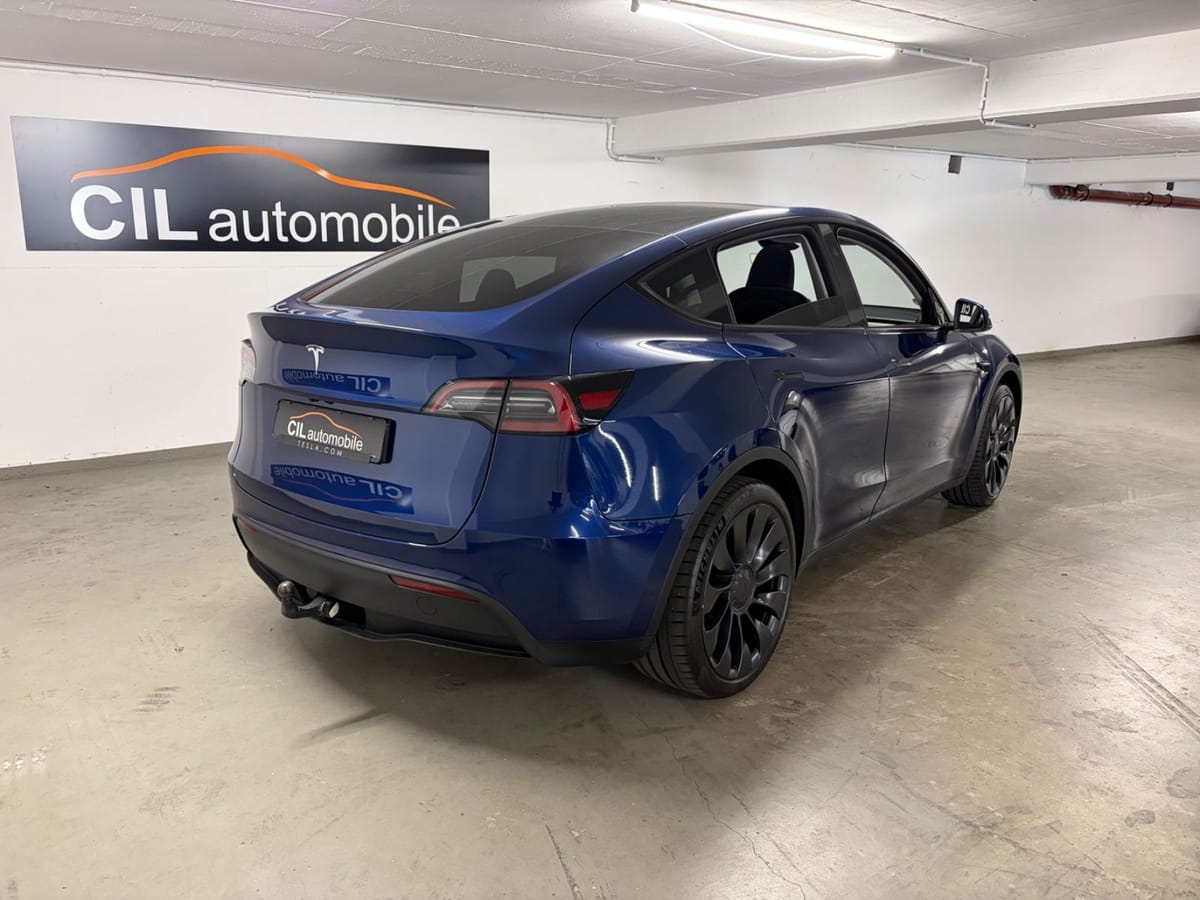 Tesla Model Y Basis RWD foto 4