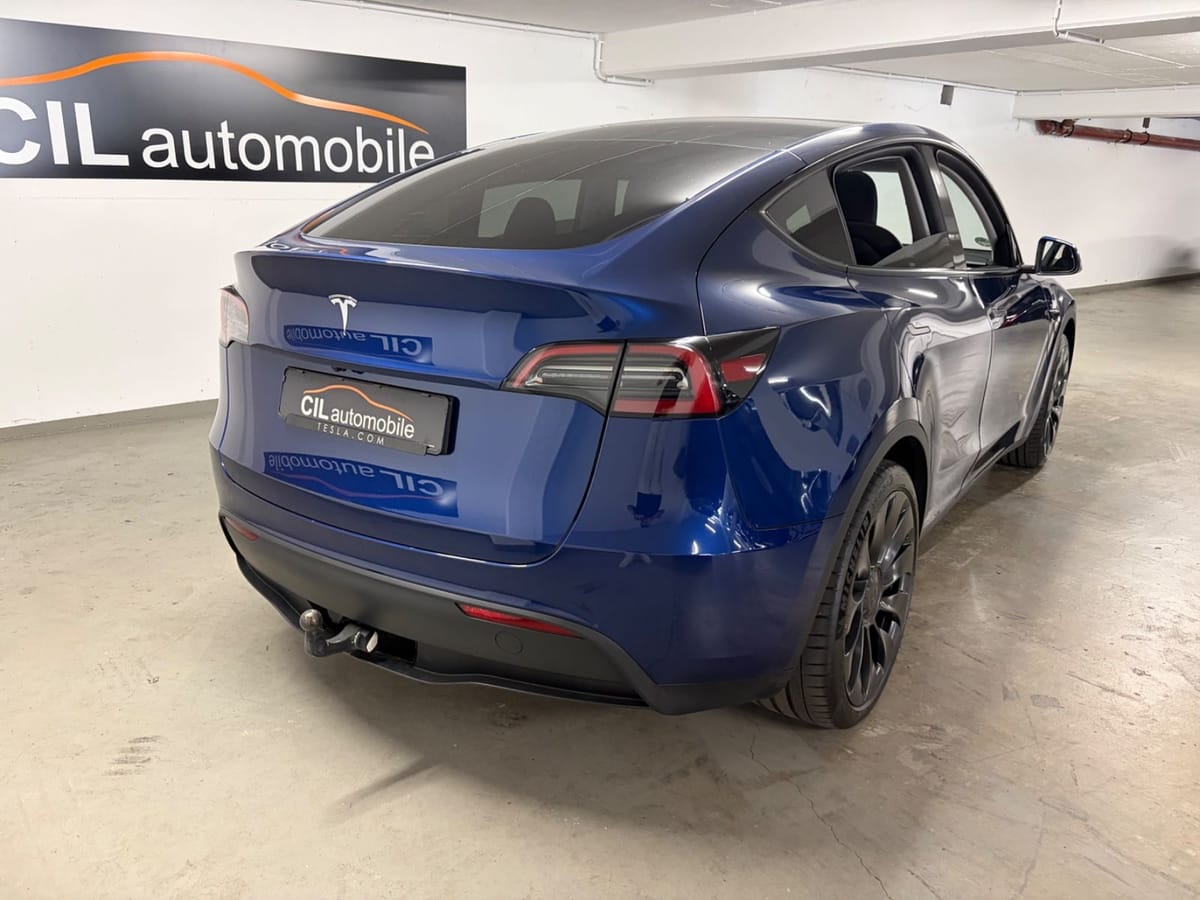 Tesla Model Y Basis RWD foto 5