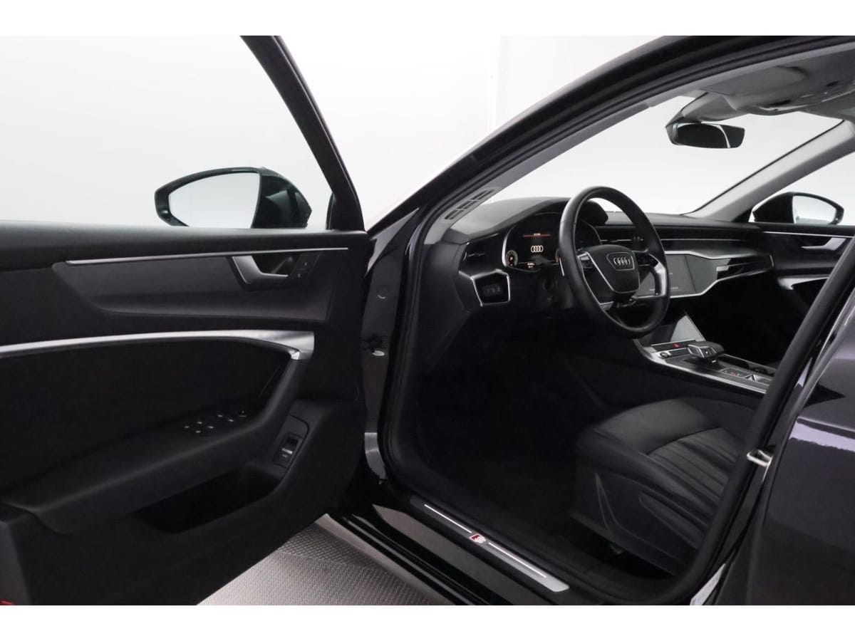 Audi A6 45TFSI quattro Avant S-tronic S Line LED NAVI foto 3