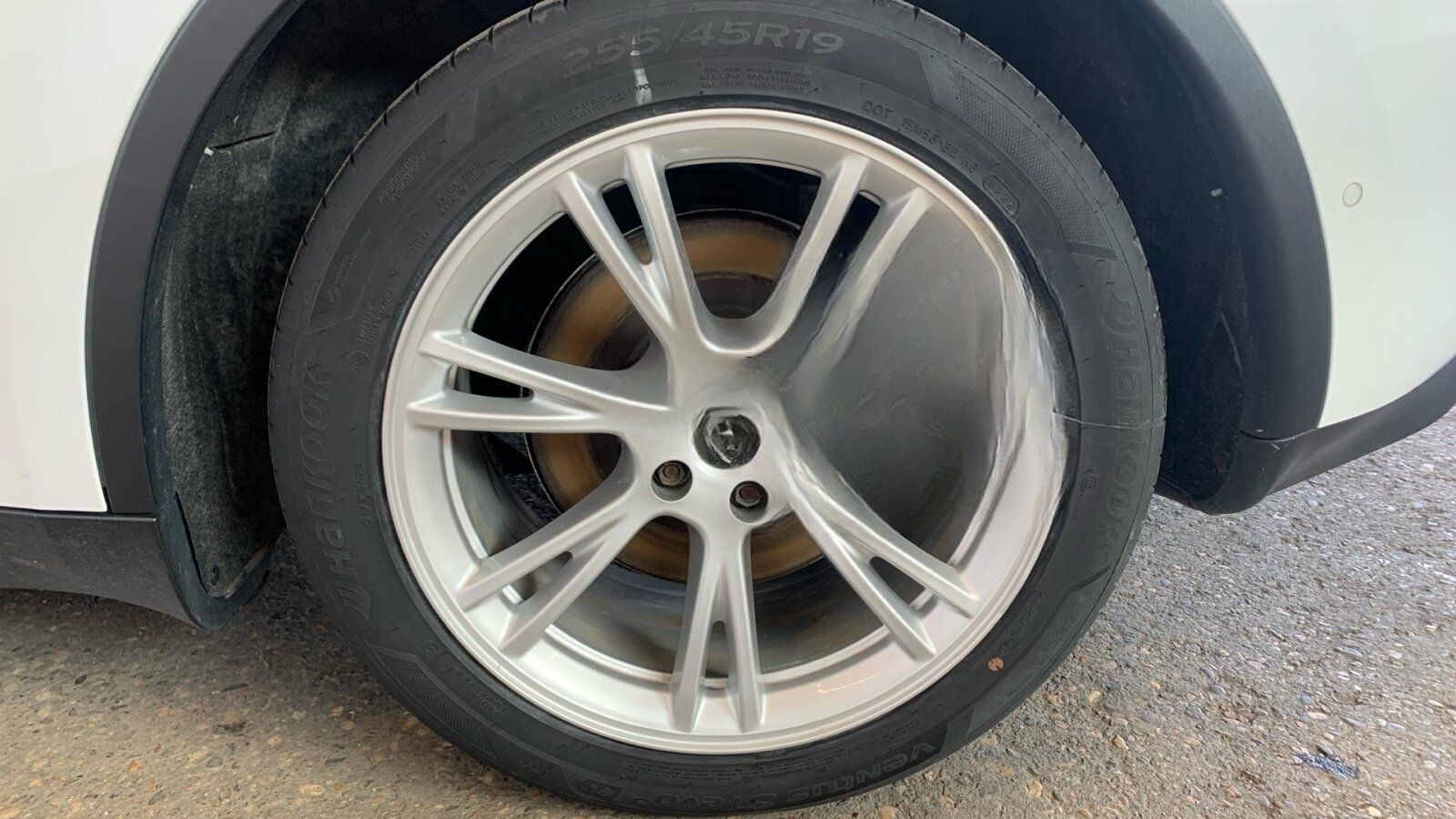 Tesla Model Y Long Range 79 kWh Dual Motor A.Pilot Pr. foto 15