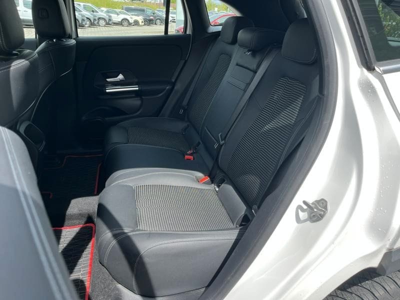 Mercedes-Benz EQA 300 4Matic NAVI+LED+KAMERA+FULL-SERVICE foto 10